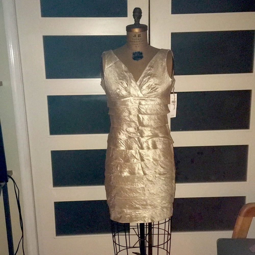 NWT London Times Gold Cocktail Dress Size6